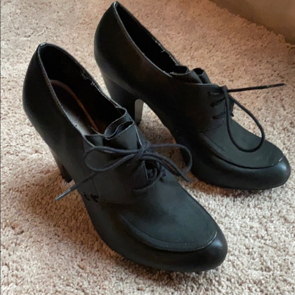 Ankle booties